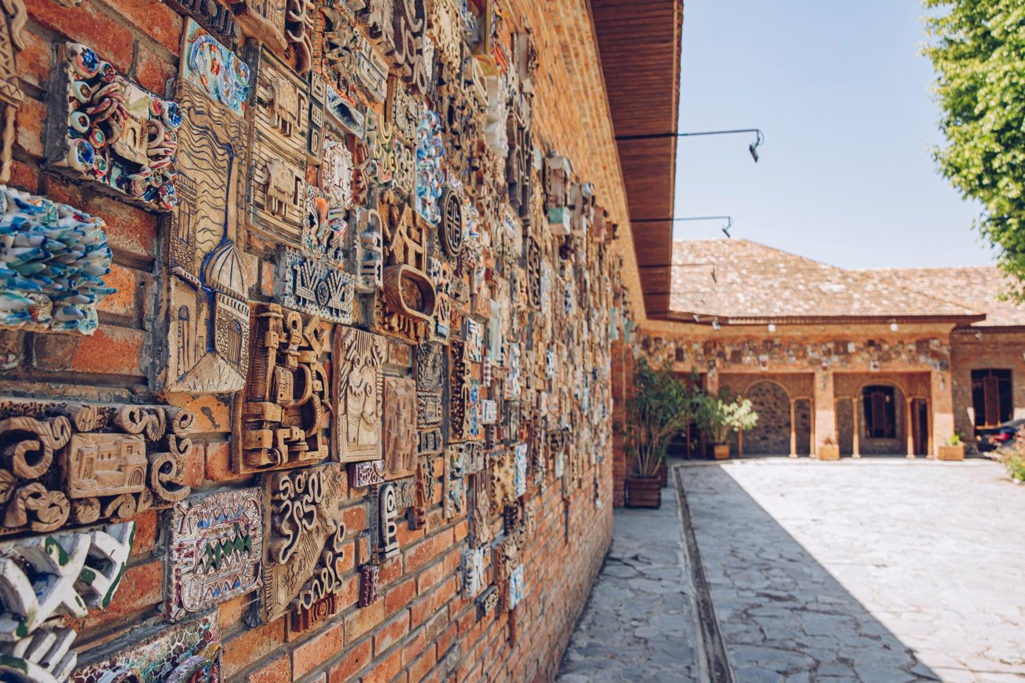 Art Hotel By Abad Guest Sheki Exterior photo
